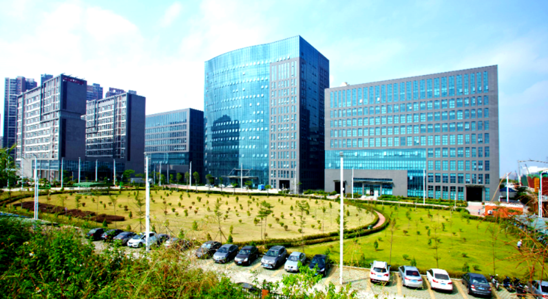 2025年移动应用开发技术选型指南：跨平台框架对比与性能优化策略